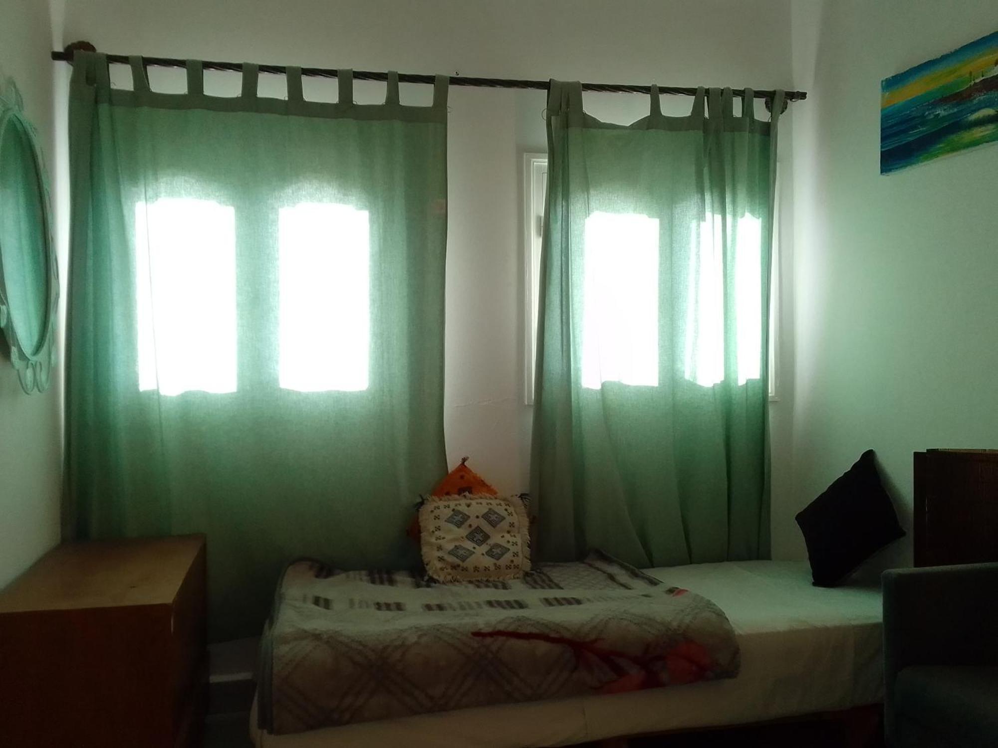 Ocean Surf Lodge Taghazout Ruang foto